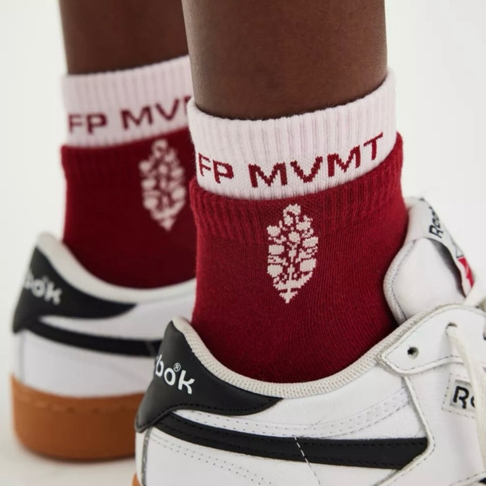FP Movement Adult Quarter Crew Court Socks NWT Free People - Picture 1 of 3